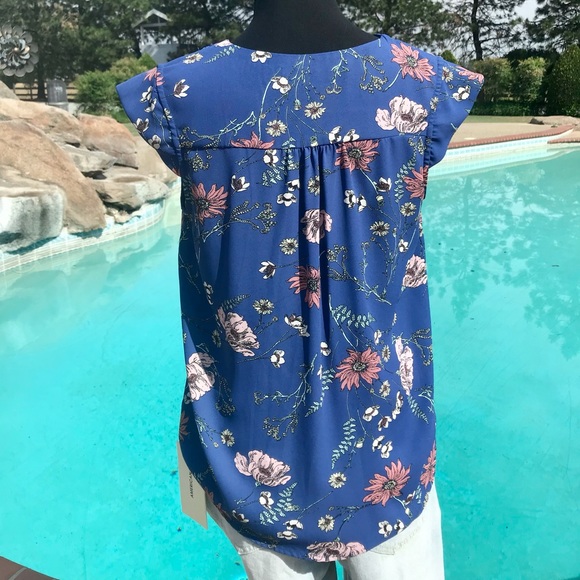 Gorgeous StitchFix Top🌸💜 - Picture 5 of 7